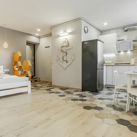 Vip Apartment Blue Whale オデッサ エクステリア 写真